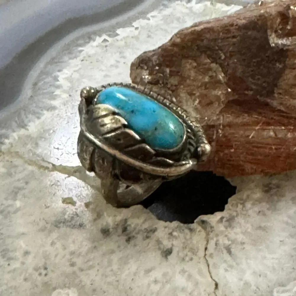Vintage Native American Silver Turquoise w/Leaf Decoraed Ring Size 6.5 For Women